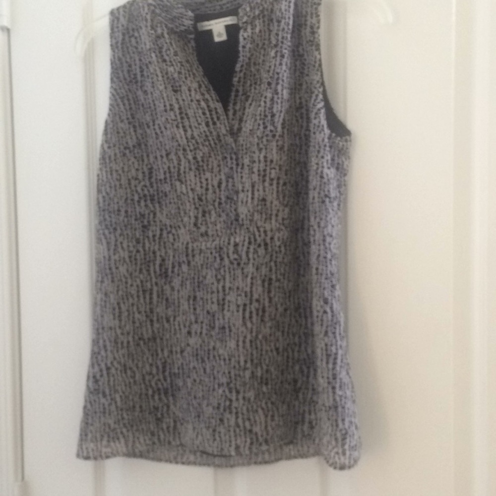 FINAL MARKDOWN Ladies banana republic top 0